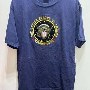 United States Of America Washington DC Embroidered BLUE Large T-shirt